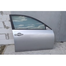 двері праві перед 104 nissan primera p12 